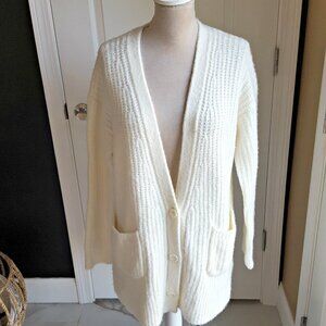 ANTHROPOLOGIE Ivory BOYFRIEND Fuzzy SWEATER